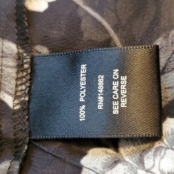 Torrid Semi-Sheer Floral Hi-Lo Tunic - Picture 12 of 13